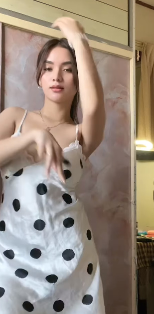 looking makes it uuhhooott_81