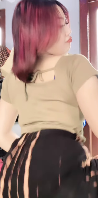 looking makes it uuhhooott_82