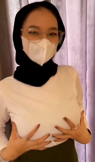 looking makes it uuhhooott_92