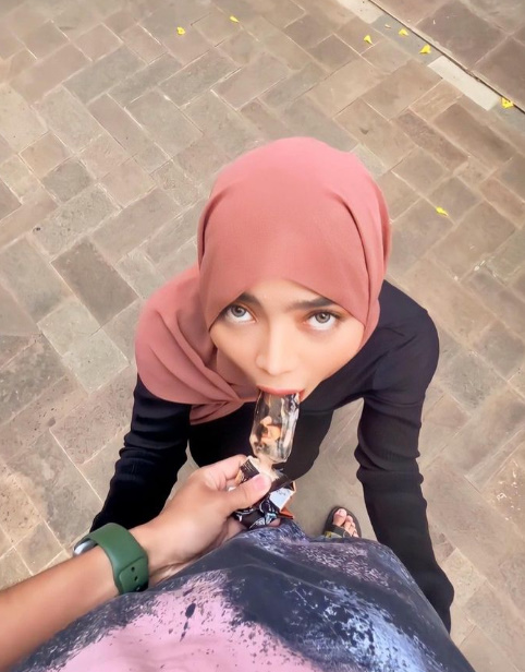 looking makes it uuhhooott_92