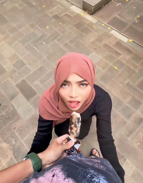 looking makes it uuhhooott_92