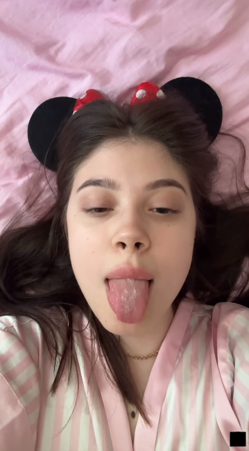 looking makes it uuhhooott_93