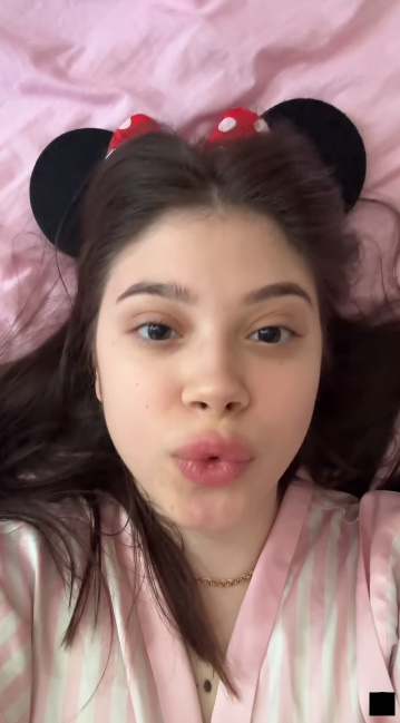 looking makes it uuhhooott_93