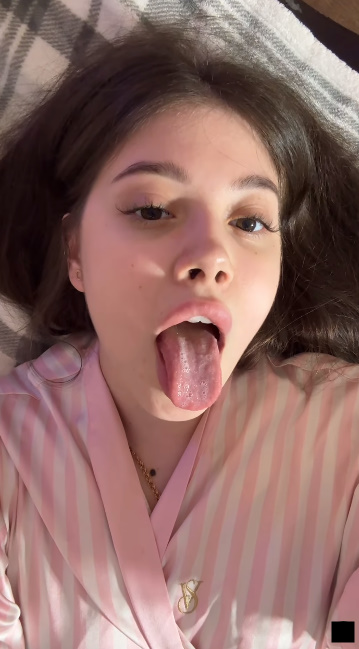 looking makes it uuhhooott_93