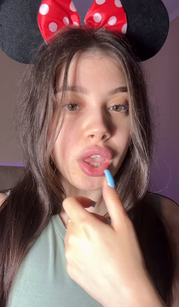 looking makes it uuhhooott_93