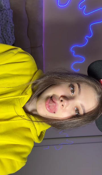 looking makes it uuhhooott_93