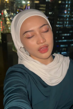 looking makes it uuhhooott_94