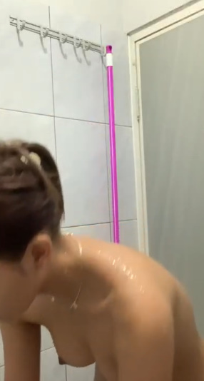 looking makes it uuhhooott_98