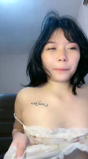 looking makes it uuhhooott_99