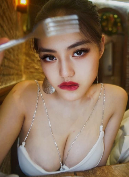 looking makes it uuhhooott_101