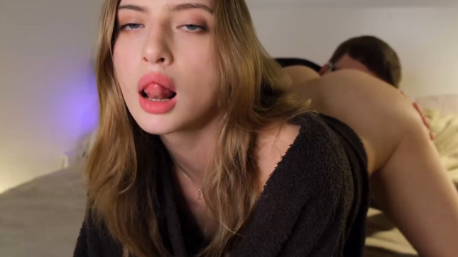 looking makes it uuhhooott_103