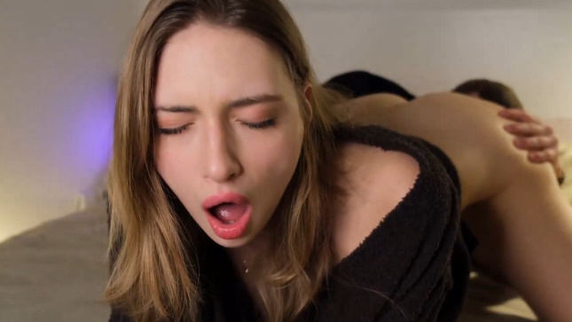 looking makes it uuhhooott_103