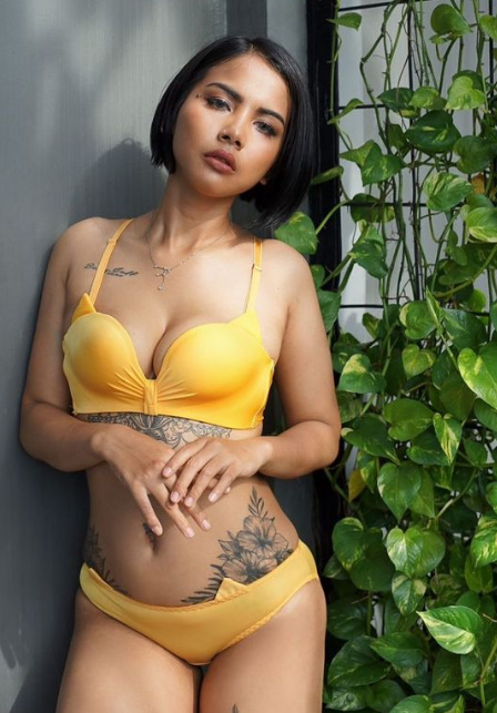 looking makes it uuhhooott_108