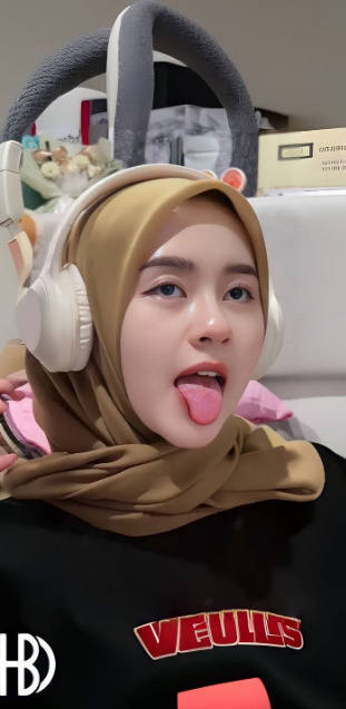 looking makes it uuhhooott_109