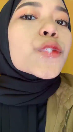 looking makes it uuhhooott_110