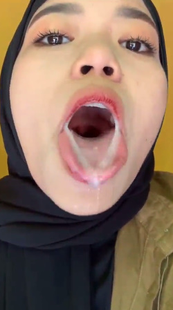 looking makes it uuhhooott_110