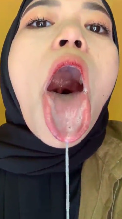 looking makes it uuhhooott_110