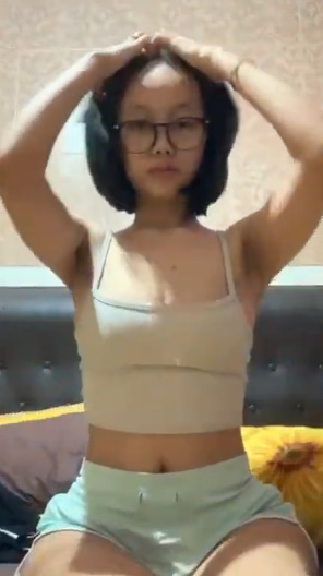 looking makes it uuhhooott_117