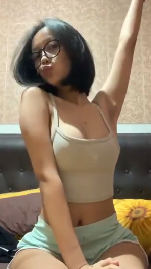 looking makes it uuhhooott_117