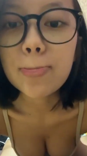 looking makes it uuhhooott_117