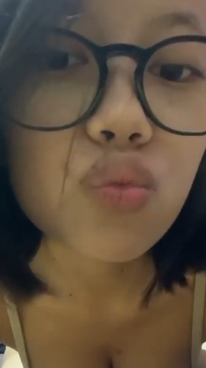 looking makes it uuhhooott_117