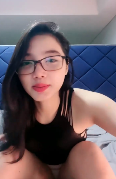 looking makes it uuhhooott_119