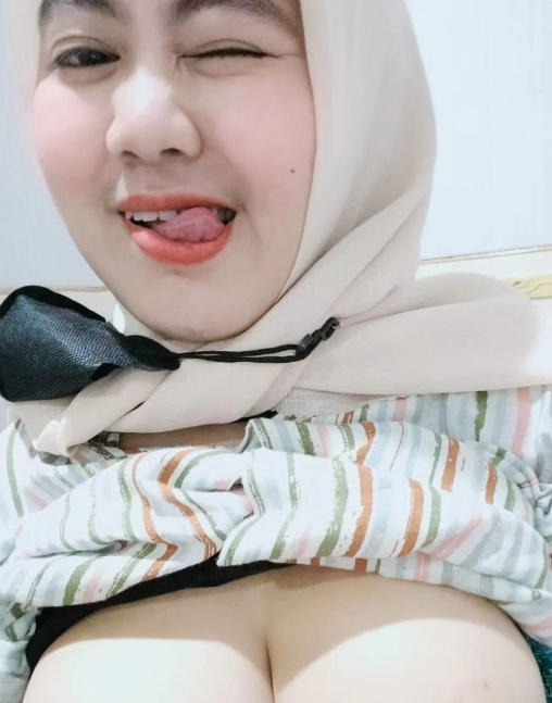 looking makes it uuhhooott_122