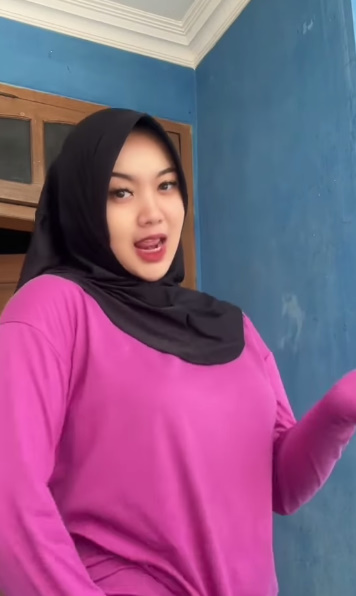 looking makes it uuhhooott_122