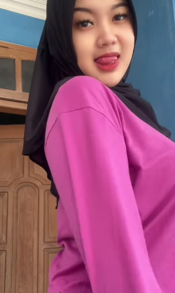 looking makes it uuhhooott_122