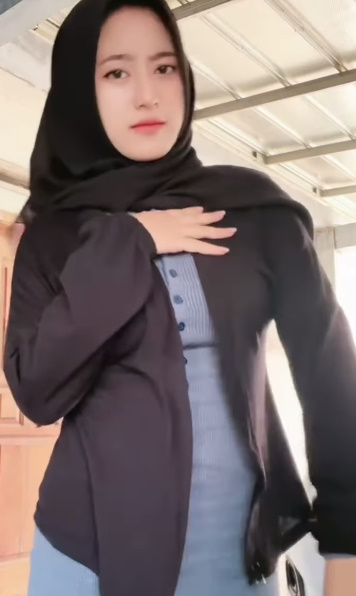 looking makes it uuhhooott_122