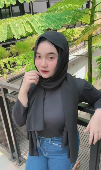 looking makes it uuhhooott_122