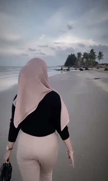 looking makes it uuhhooott_122