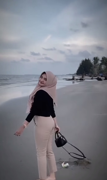 looking makes it uuhhooott_122