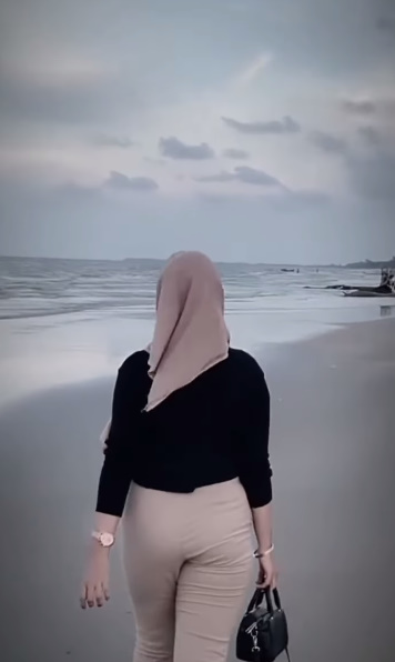 looking makes it uuhhooott_122