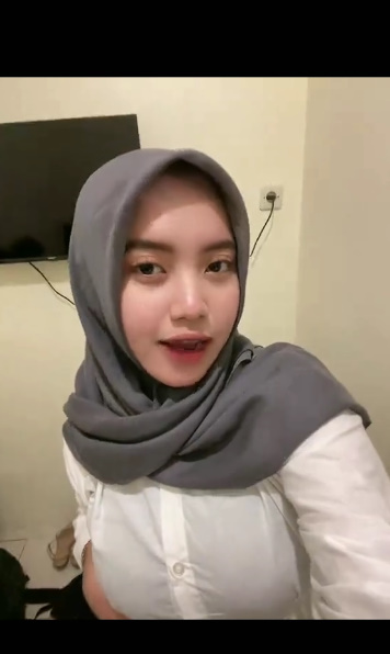 looking makes it uuhhooott_122