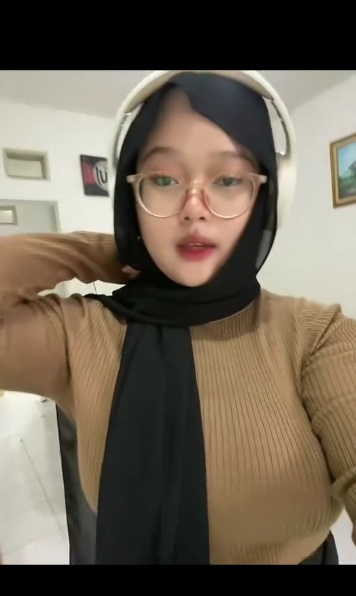 looking makes it uuhhooott_122