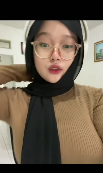 looking makes it uuhhooott_122