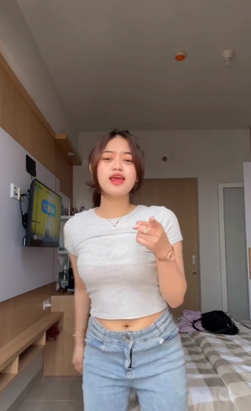 looking makes it uuhhooott_122