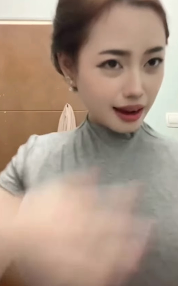 looking makes it uuhhooott_122