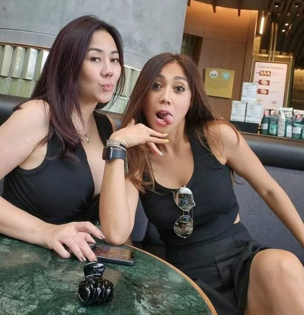 looking makes it uuhhooott_130