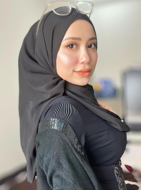 looking makes it uuhhooott_130