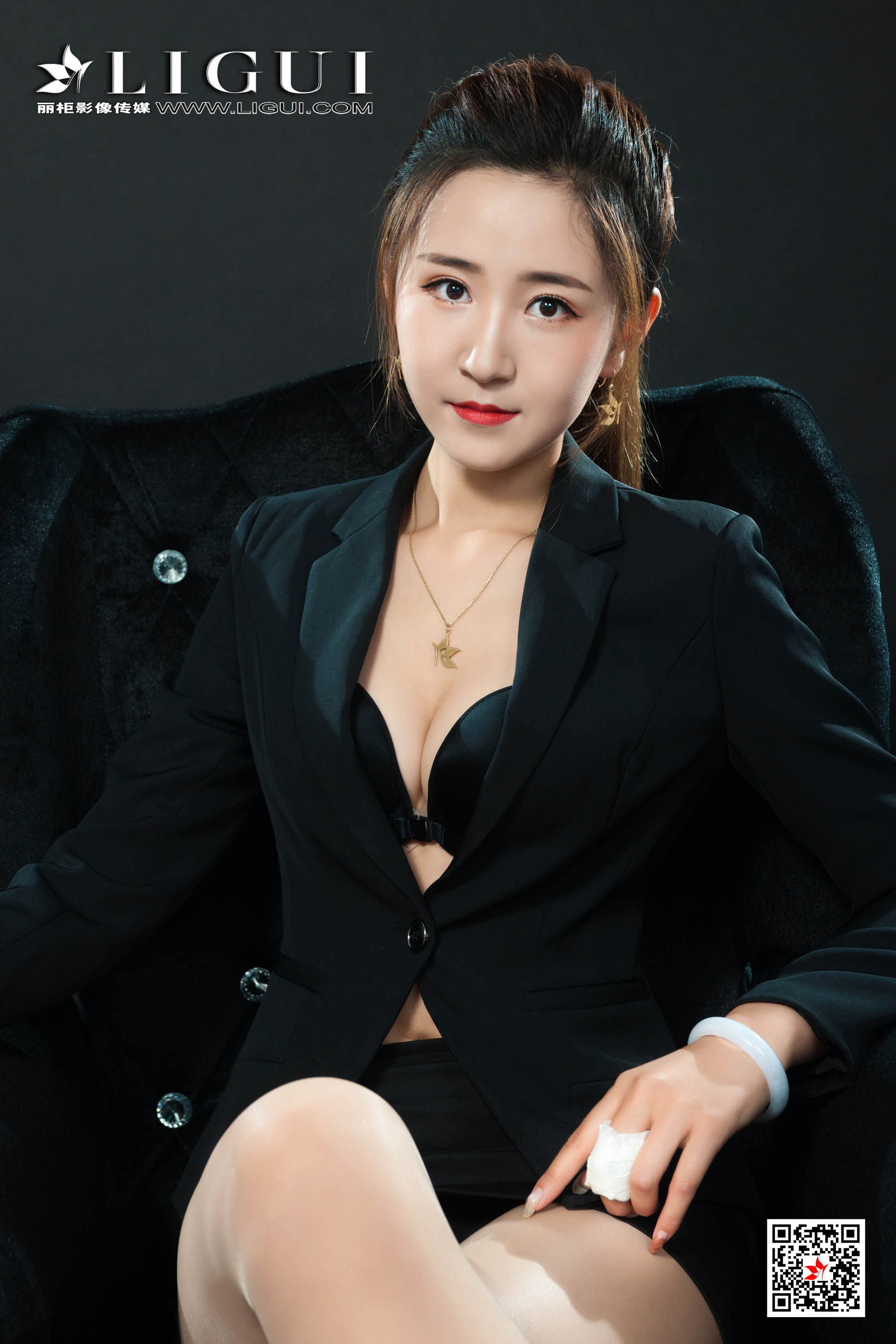 Chinese lady bondage 45