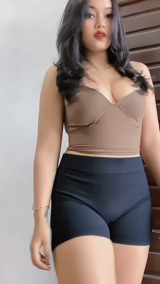 looking makes it uuhhooott_133