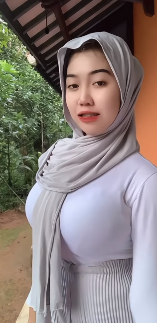 looking makes it uuhhooott_133