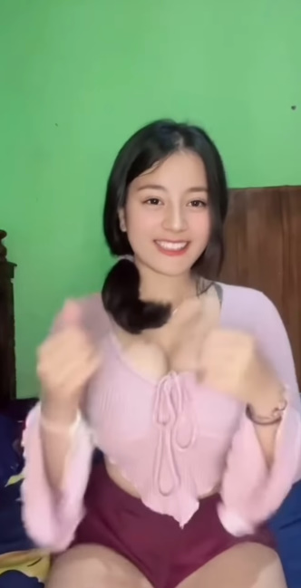 looking makes it uuhhooott_133