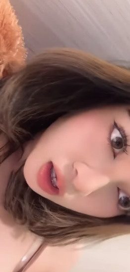 looking makes it uuhhooott_133