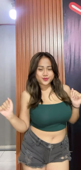 looking makes it uuhhooott_133