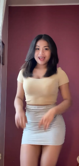 looking makes it uuhhooott_133