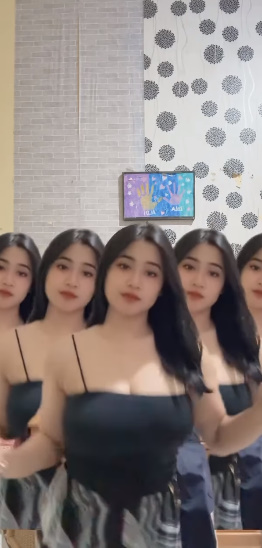 looking makes it uuhhooott_133