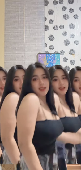 looking makes it uuhhooott_133